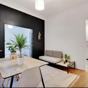 Magnifique 18 , Paris France